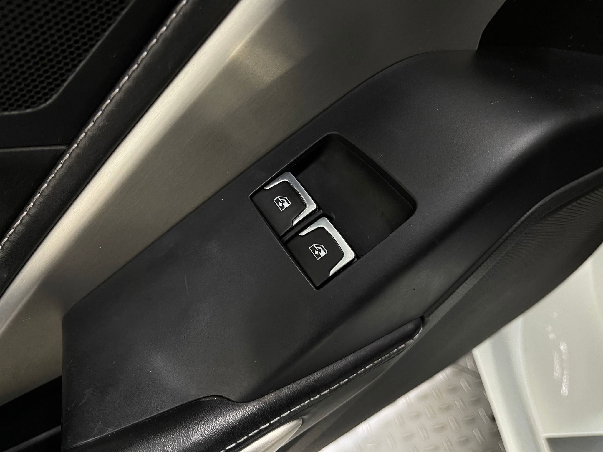 Used 2016 Chevrolet Corvette Stingray w/ 3LT Preferred Equipment Group image 15