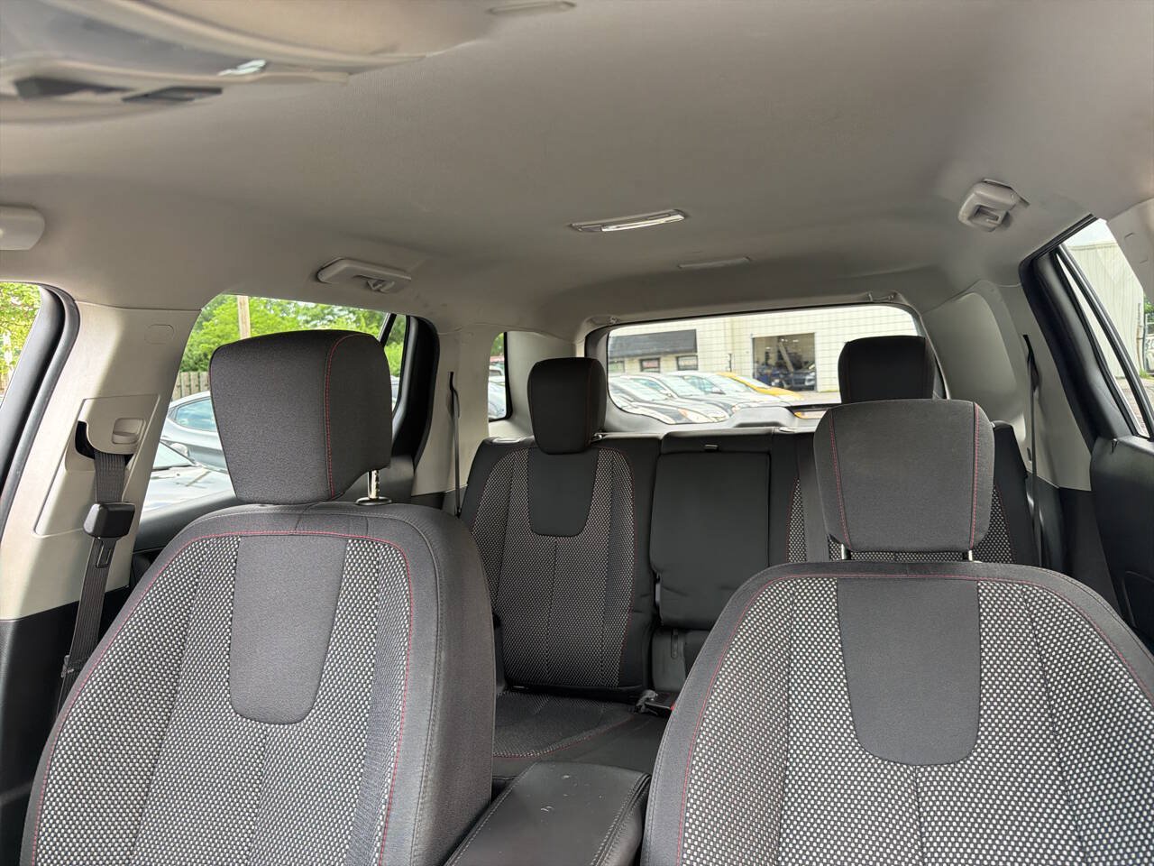 Used 2017 GMC Terrain SLE AWD/4WD image 16
