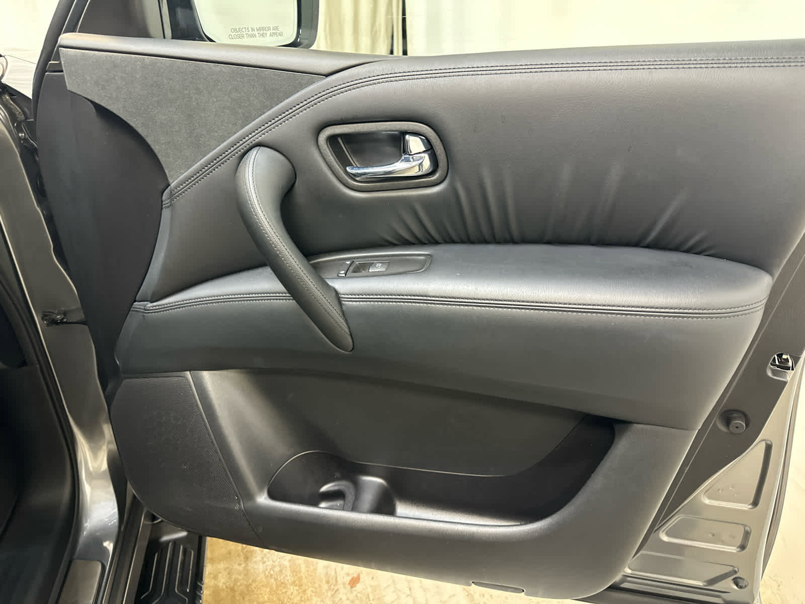 Certified 2024 Nissan Armada SL w/ Midnight Edition Package image 28