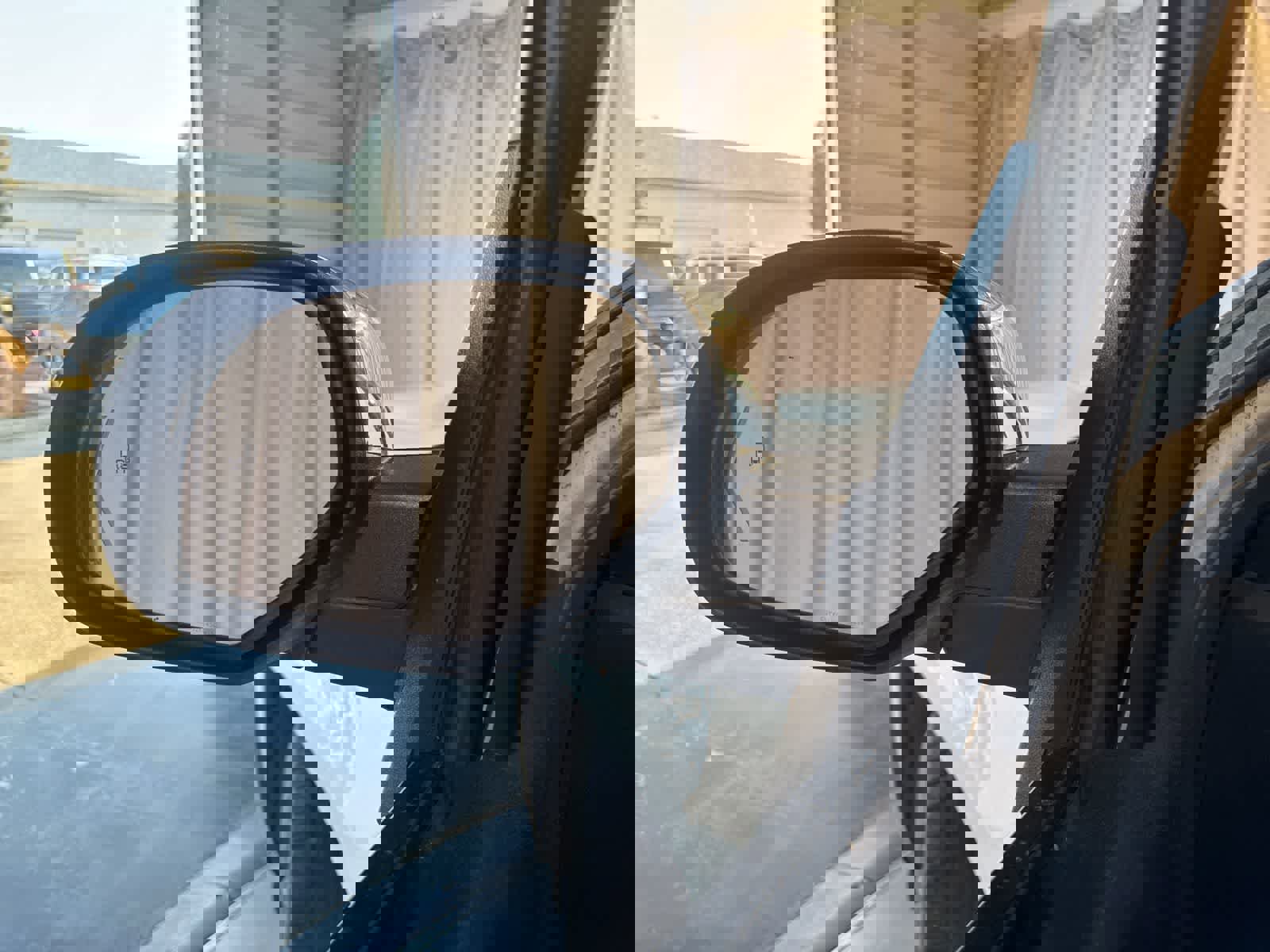 Used 2010 Chevrolet Tahoe LTZ RWD image 19