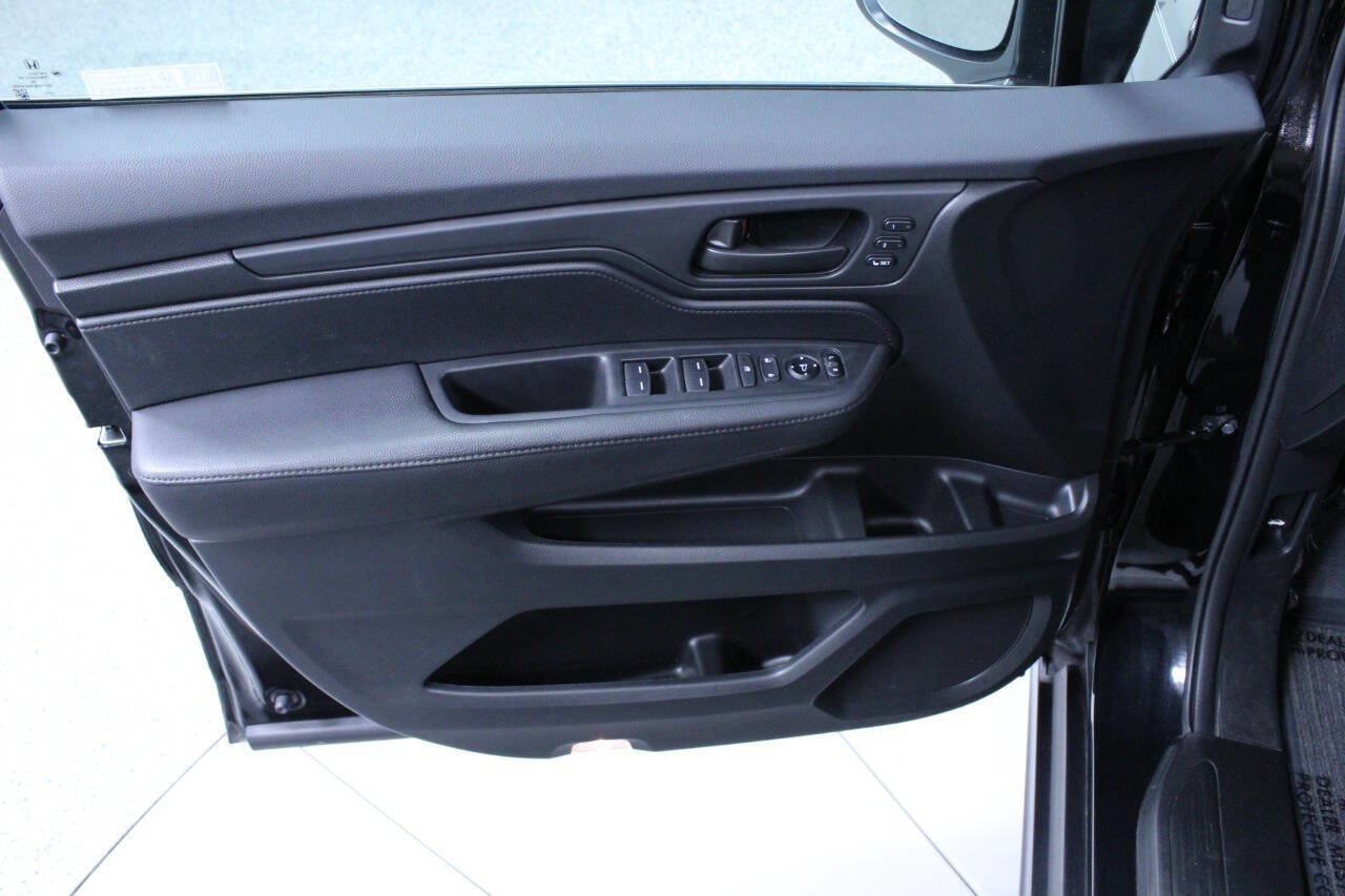Used 2024 Honda Odyssey EX-L image 14