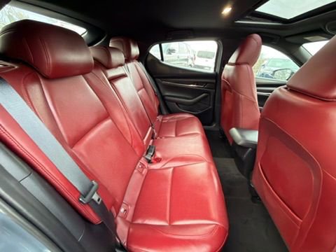 Used 2023 MAZDA MAZDA3 s image 27