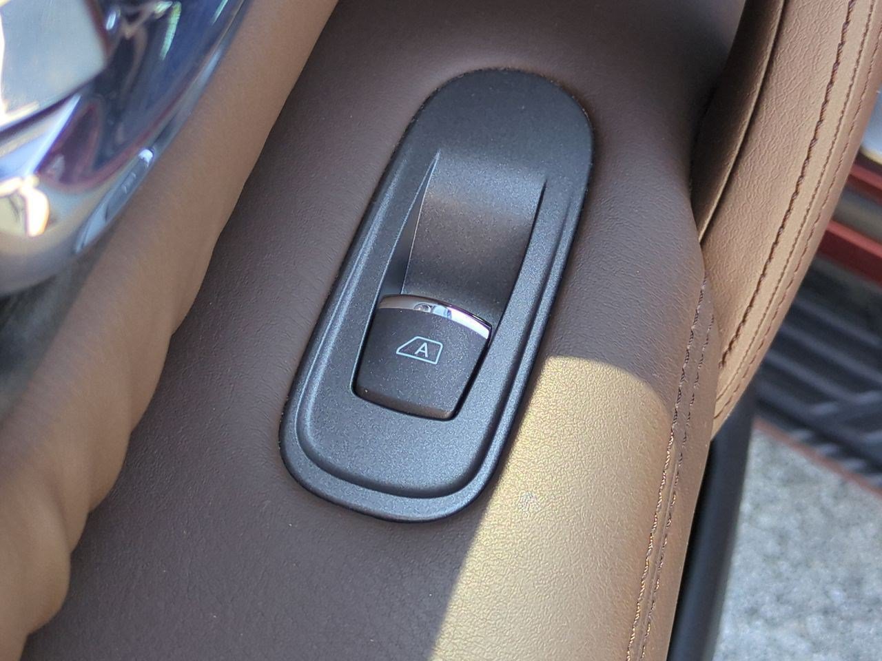 Certified 2023 Nissan Armada Platinum w/ Captain's Chairs Package AWD/4WD image 31