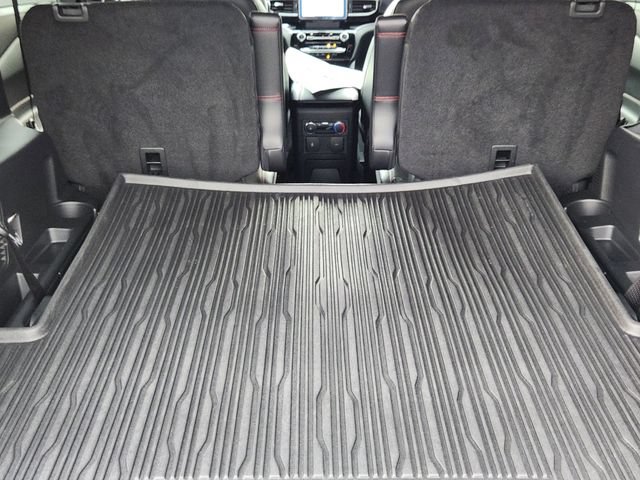 Used 2023 Ford Explorer ST-Line w/ Class IV Trailer Tow Package AWD/4WD image 26