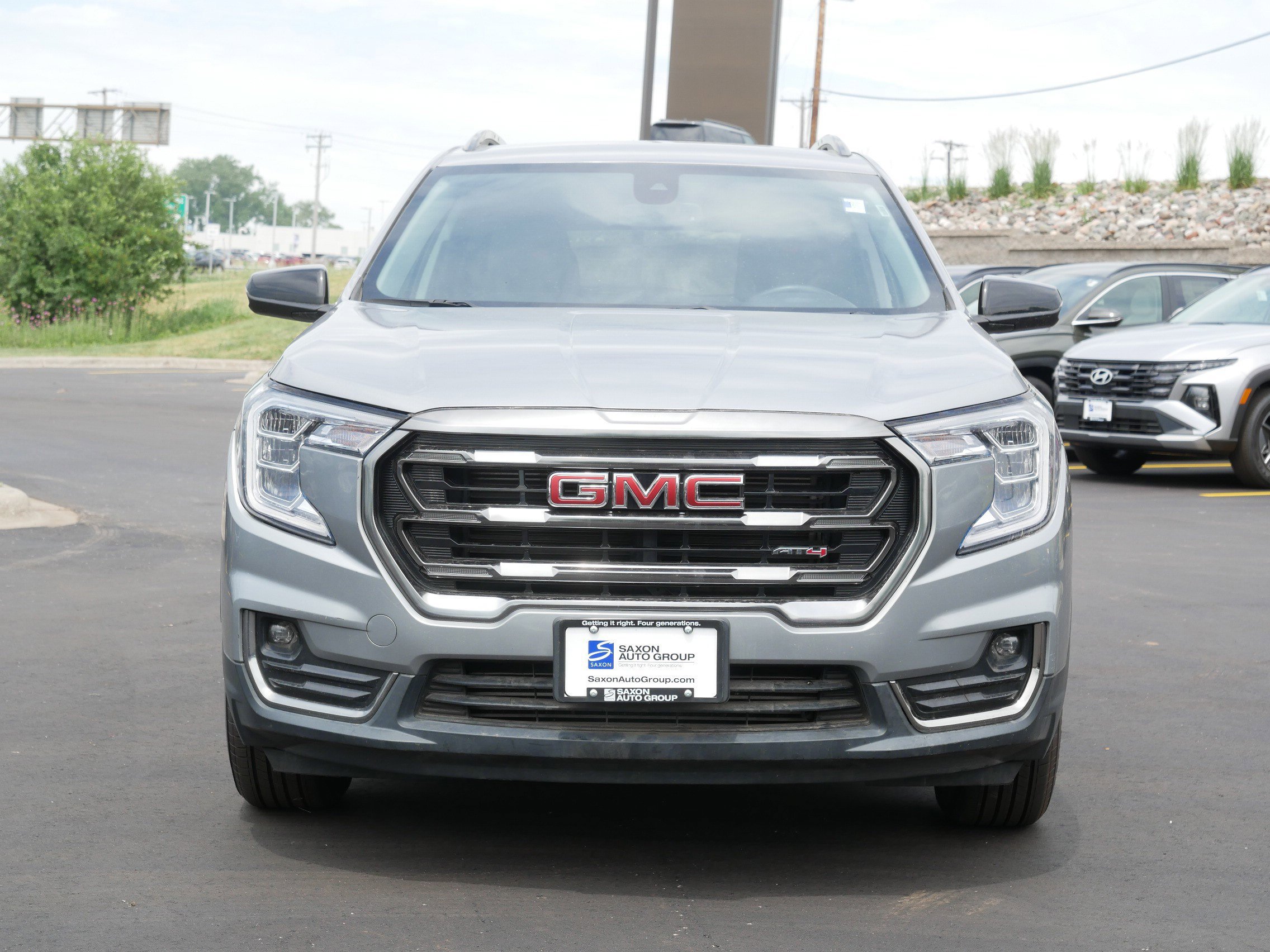 Used 2023 GMC Terrain AT4 AWD/4WD image 3