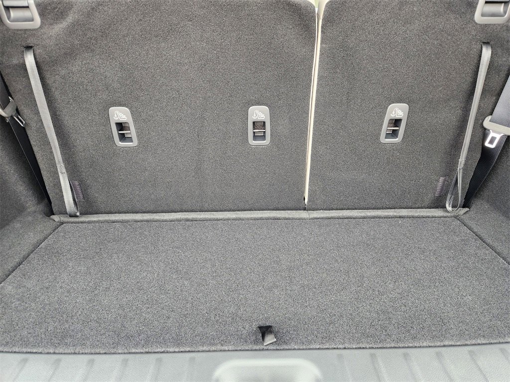 New 2025 Nissan Pathfinder SV image 23