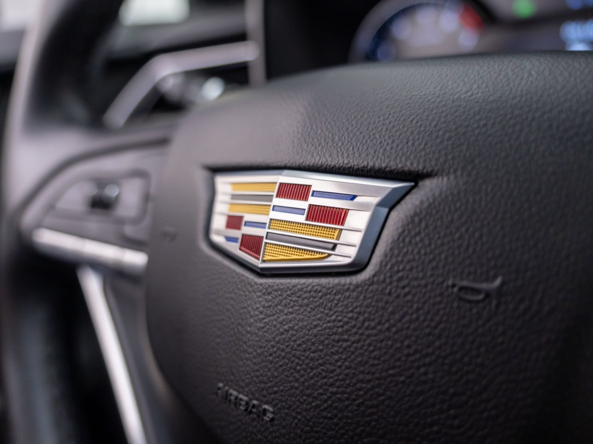Used 2024 Cadillac XT6 Luxury w/ LPO, Floor Liner Package AWD/4WD image 25