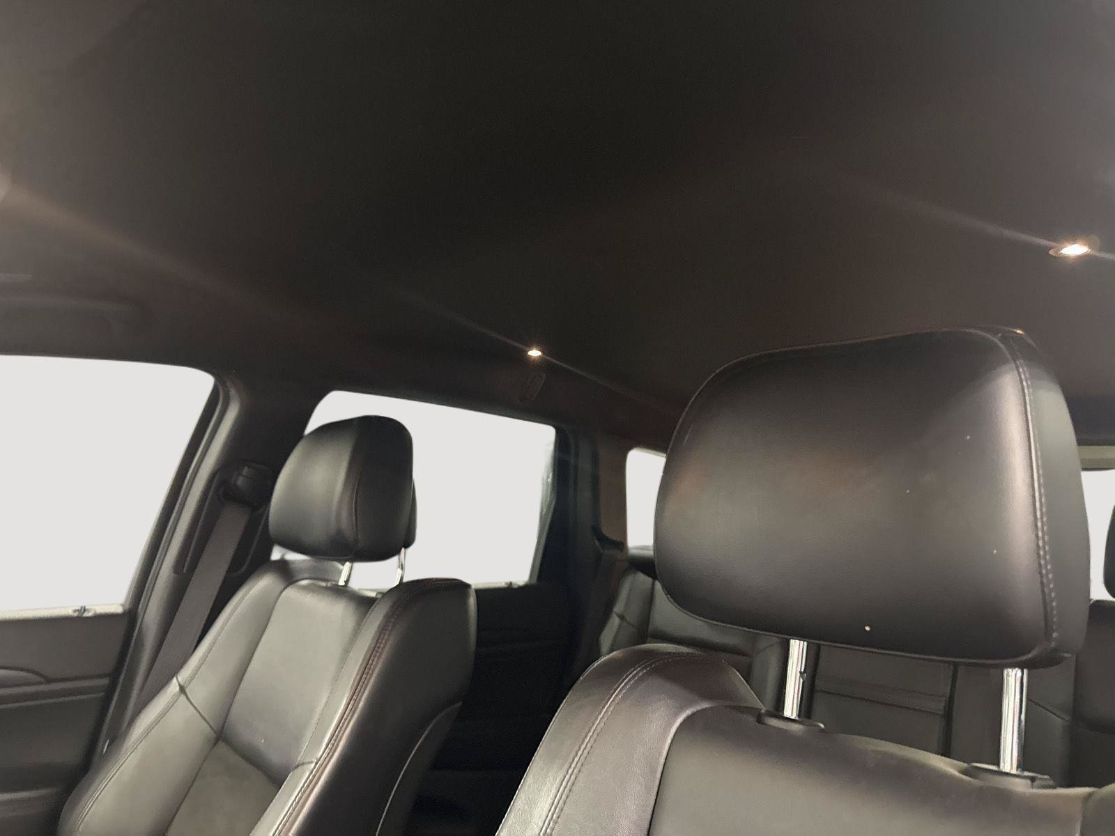 Used 2019 Jeep Grand Cherokee Altitude AWD/4WD image 5