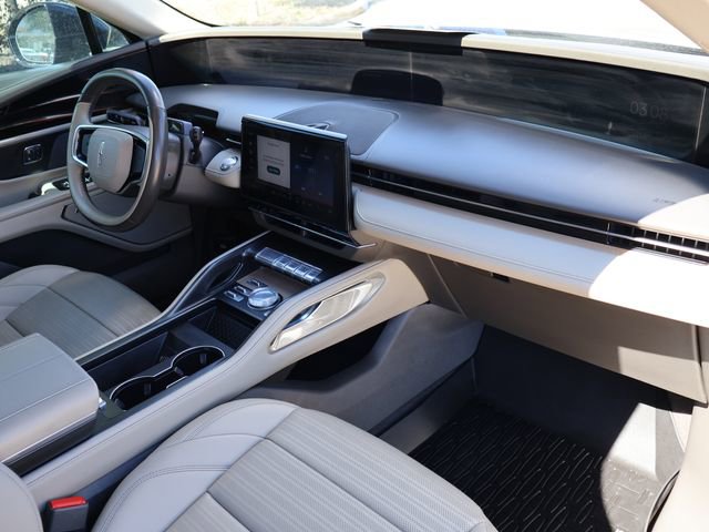 Used 2024 Lincoln Nautilus Reserve w/ Equipment Group 202A image 17