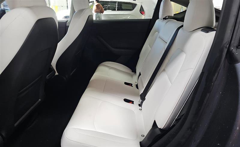 Used 2023 Tesla Model Y AWD image 8