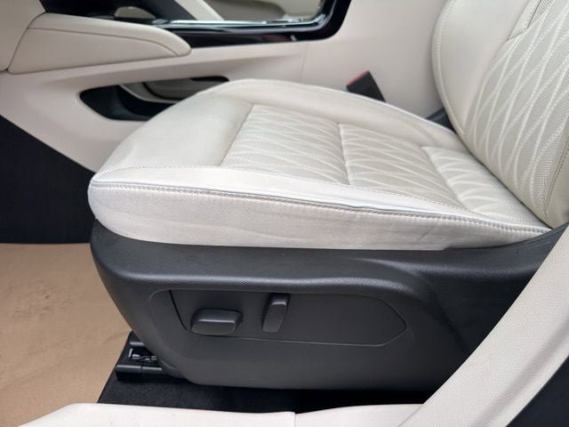 Used 2023 Buick Envision Avenir AWD/4WD image 11