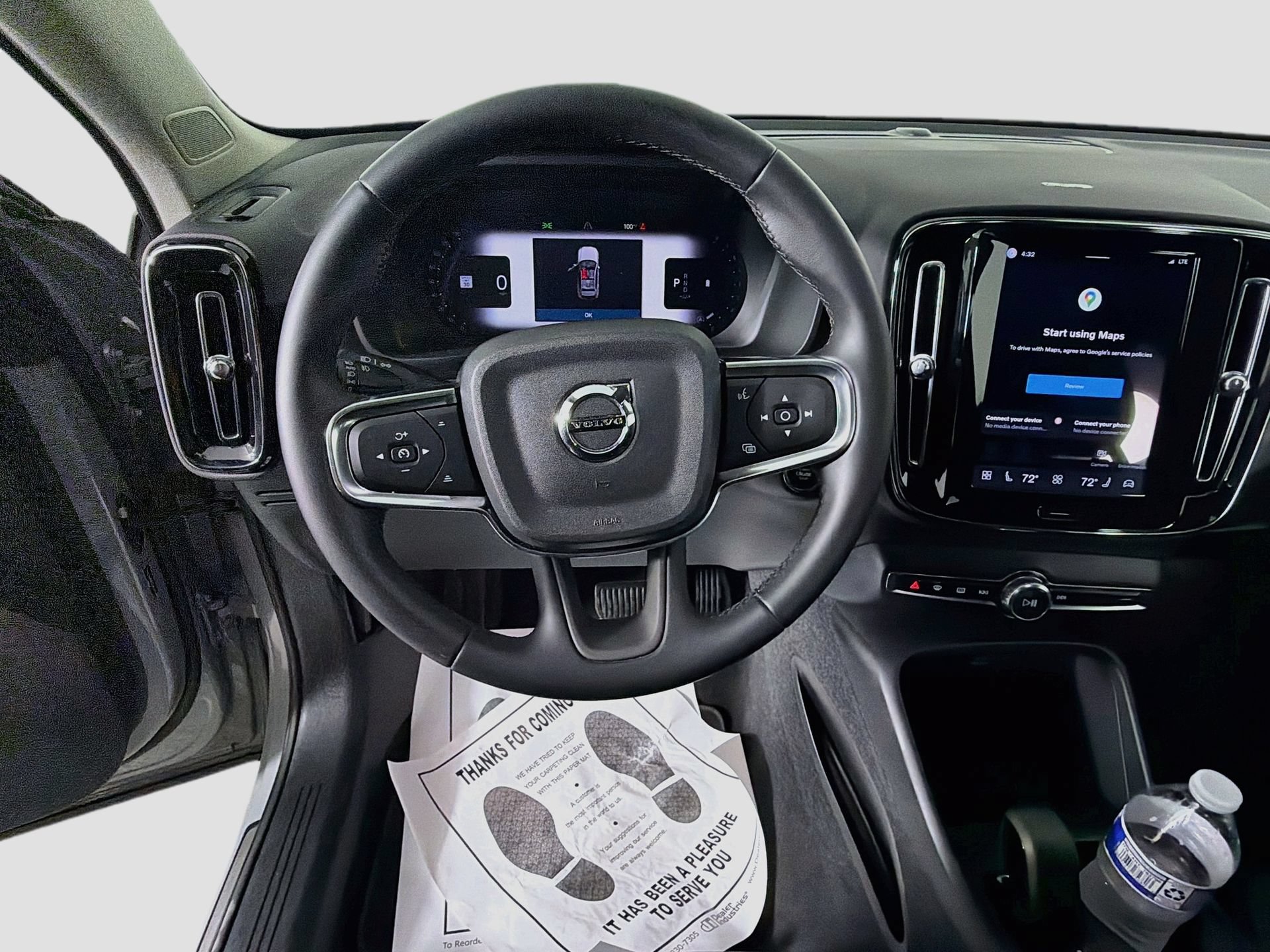Certified 2024 Volvo XC40 B5 Core AWD/4WD image 11