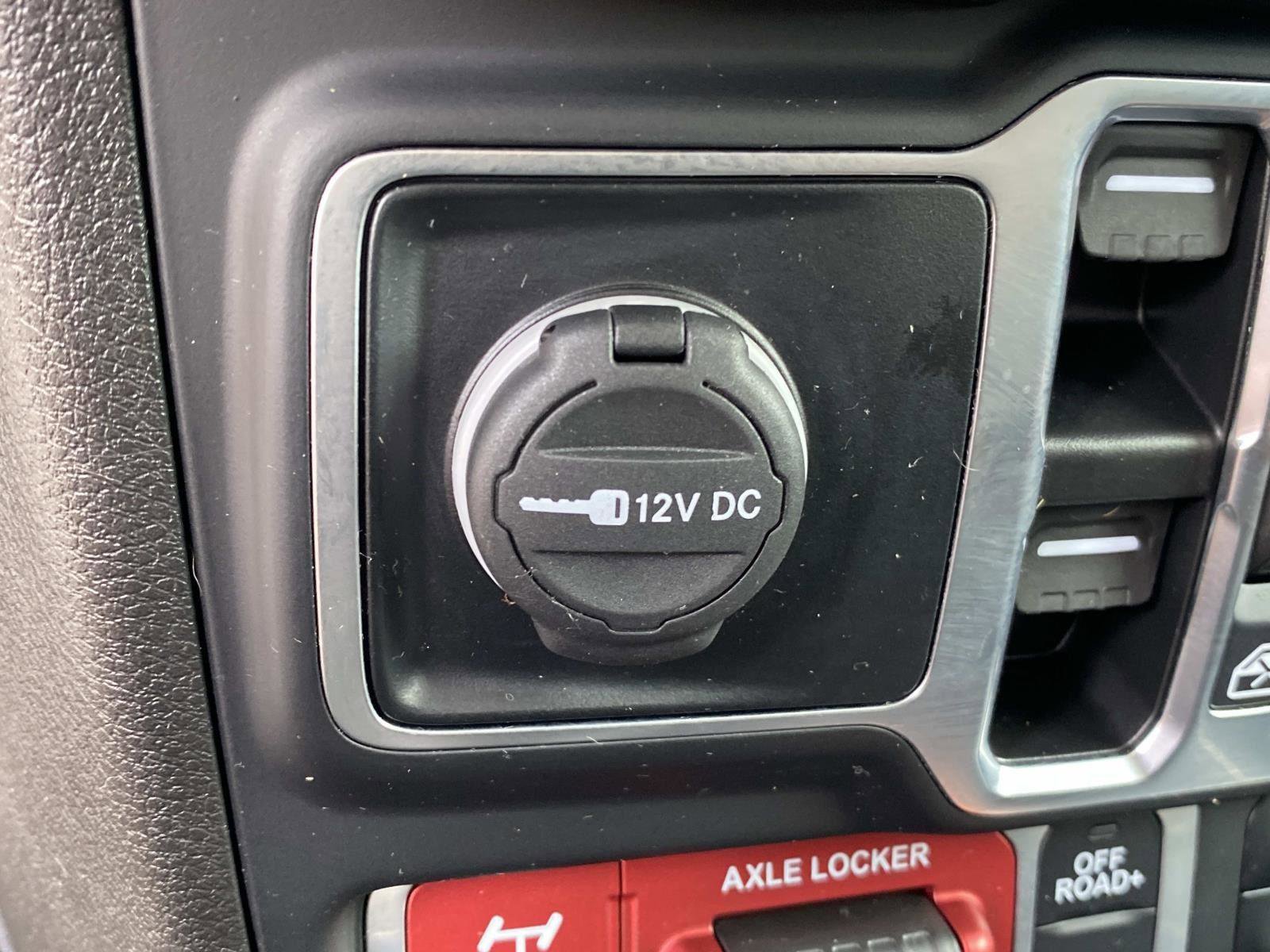 Used 2025 Jeep Wrangler Unlimited Sport AWD/4WD image 31