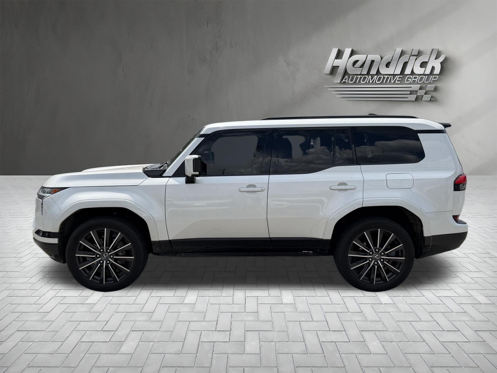 Used 2024 Lexus GX 550 w/ Accessory Package (2T) AWD/4WD image 6