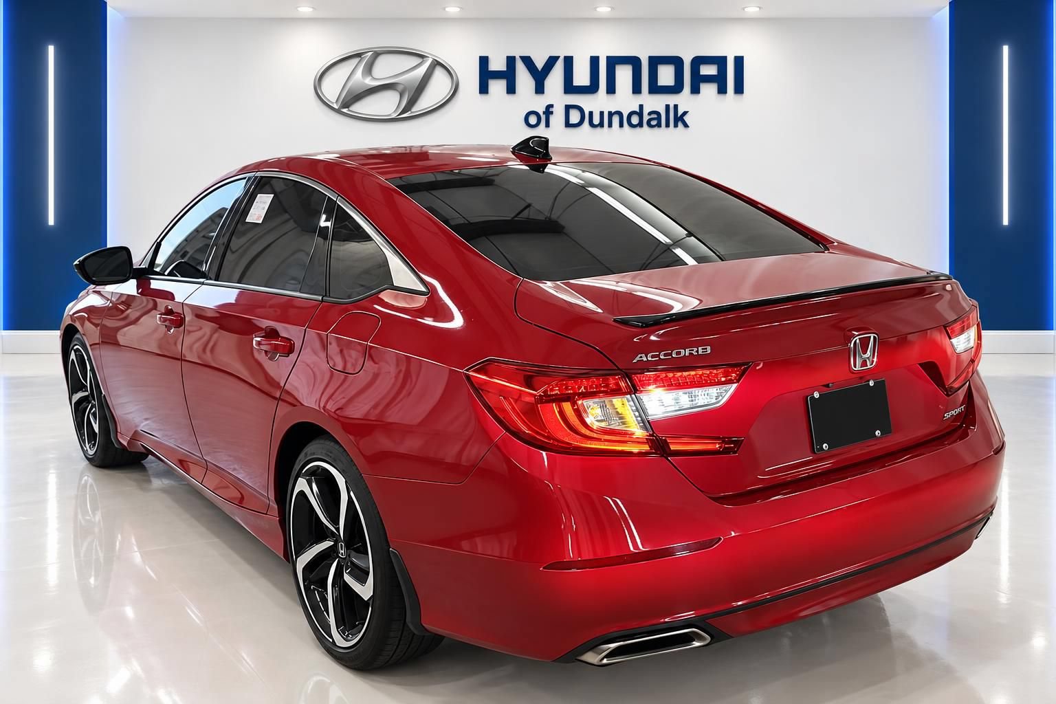 Used 2021 Honda Accord Sport image 2