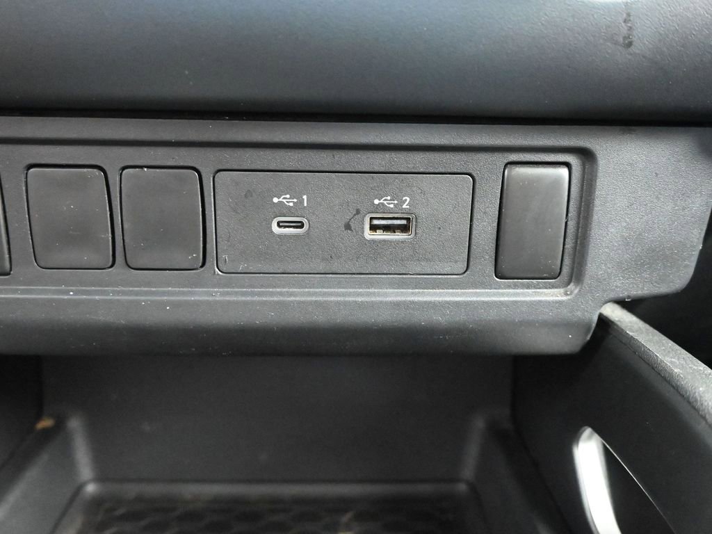 Used 2022 Nissan Frontier SV image 32