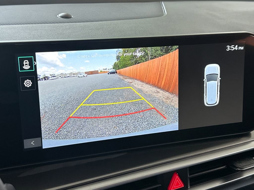 Used 2025 Kia Sorento S image 11