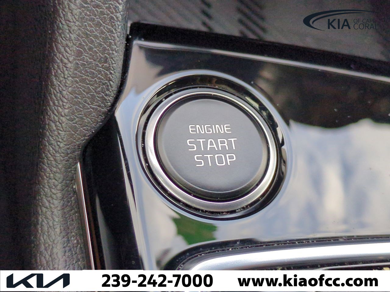 Certified 2025 Kia Sportage EX image 29