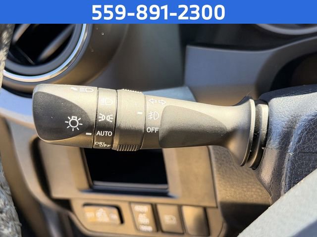 Used 2019 Toyota Tacoma TRD Off-Road AWD/4WD image 15
