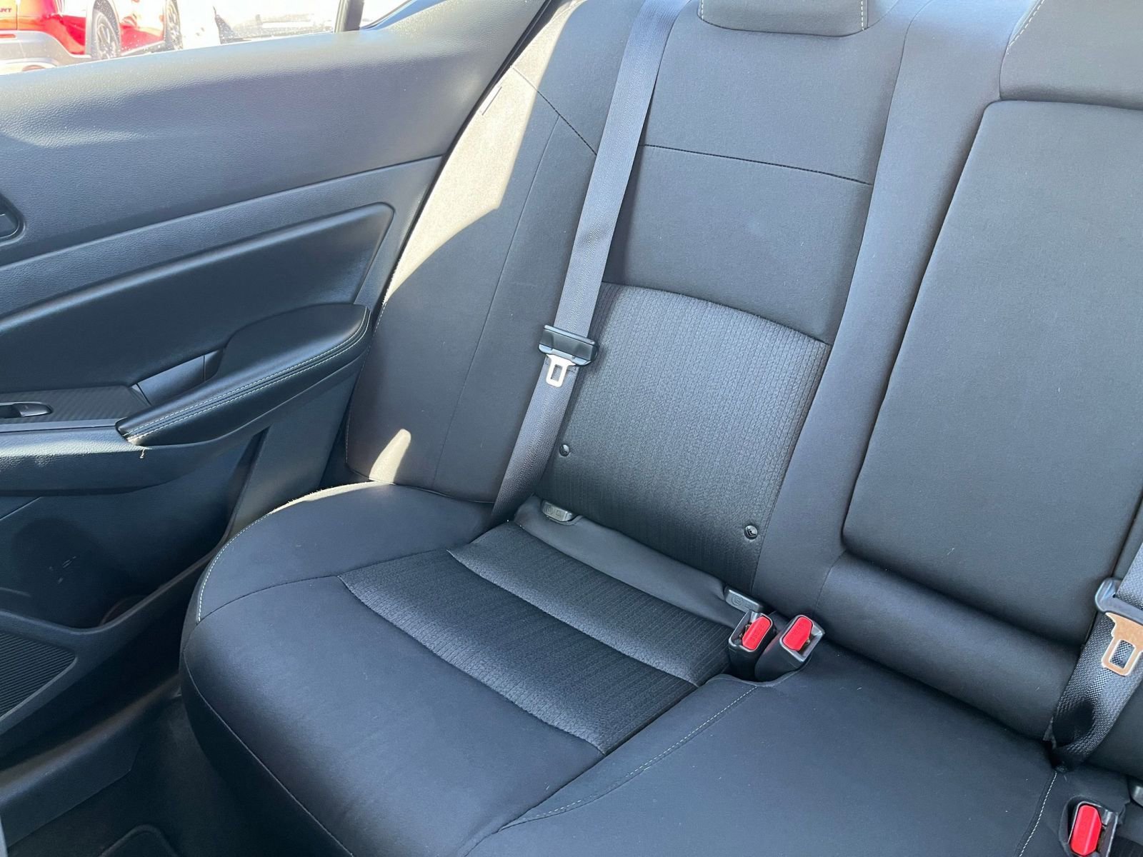 Used 2025 Nissan Altima 2.5 SV FWD image 35