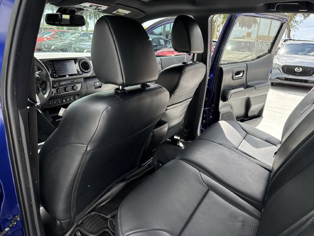Used 2023 Toyota Tacoma TRD Off-Road w/ TRD Premium Off Road Package AWD/4WD image 34