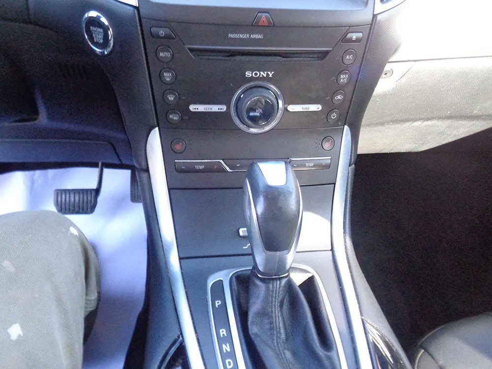 Used 2015 Ford Edge Titanium AWD/4WD image 10