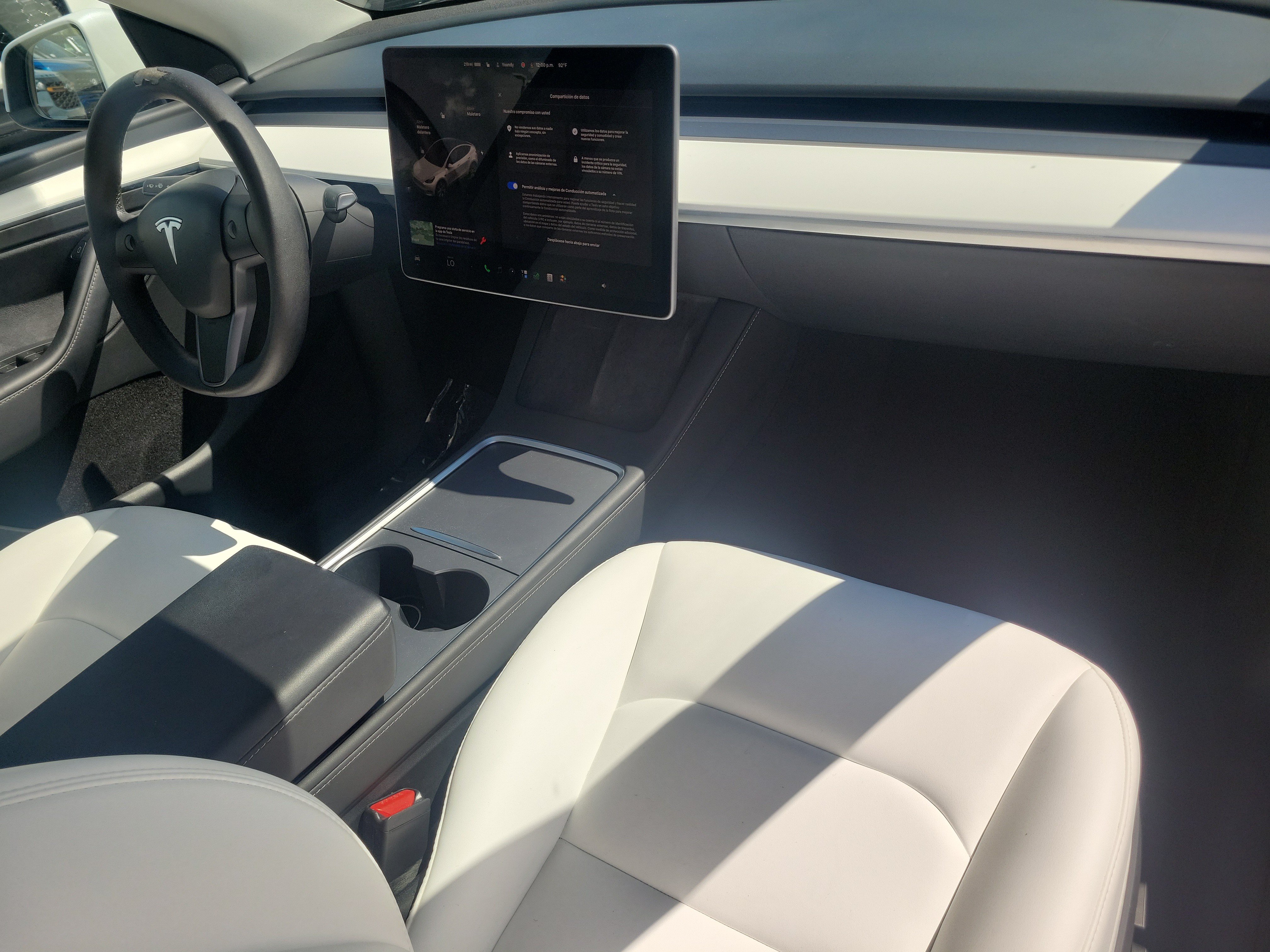 Used 2024 Tesla Model Y Long Range RWD image 14