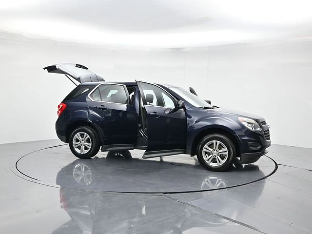 Used 2017 Chevrolet Equinox LS image 47