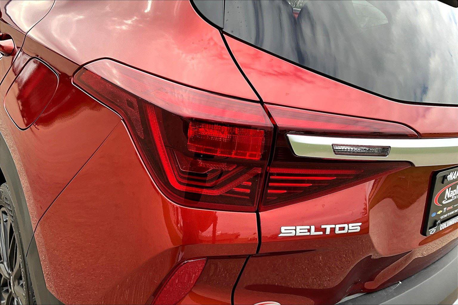 Used 2023 Kia Seltos Nightfall Edition image 30