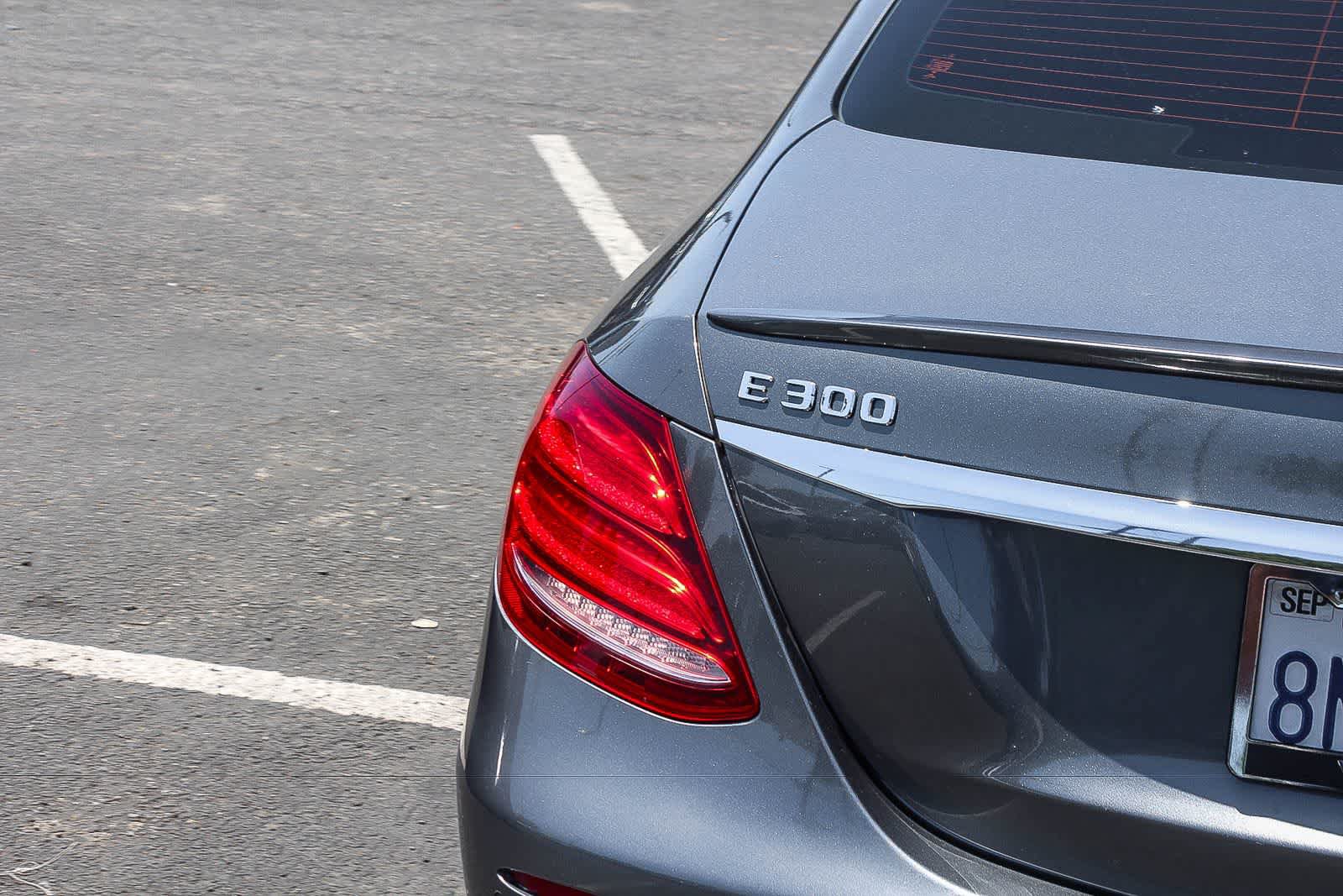 Used 2017 Mercedes-Benz E 300 image 8