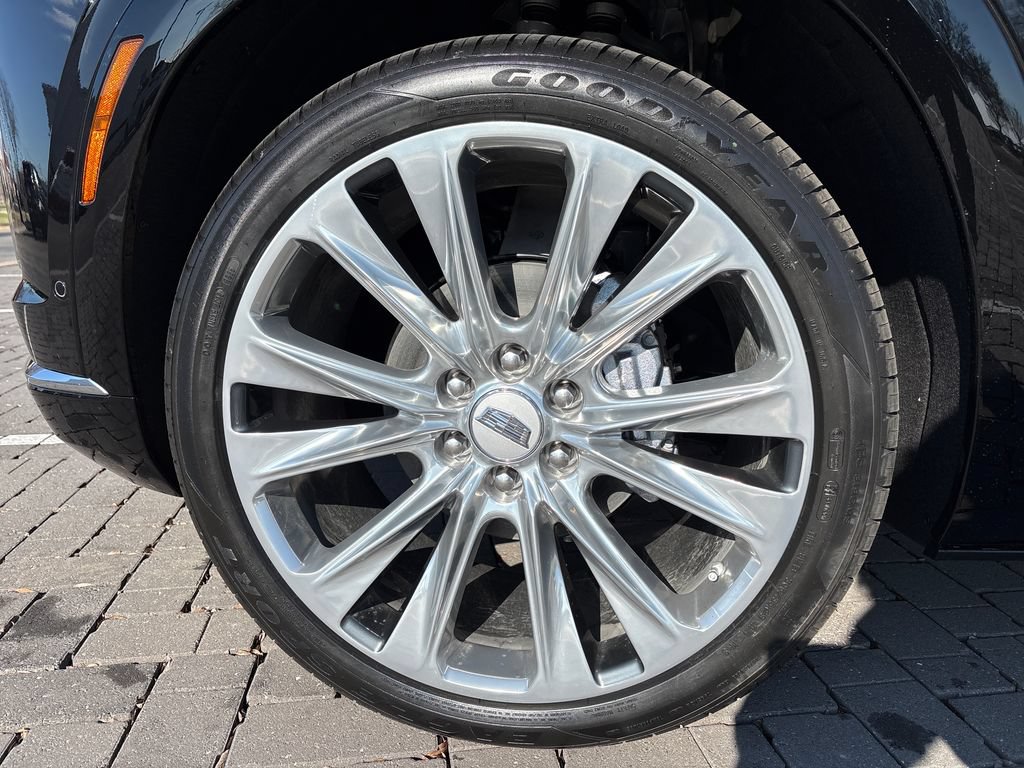 New 2026 Cadillac Vistiq Premium Luxury w/ LPO, Floor Liner Package AWD/4WD image 56
