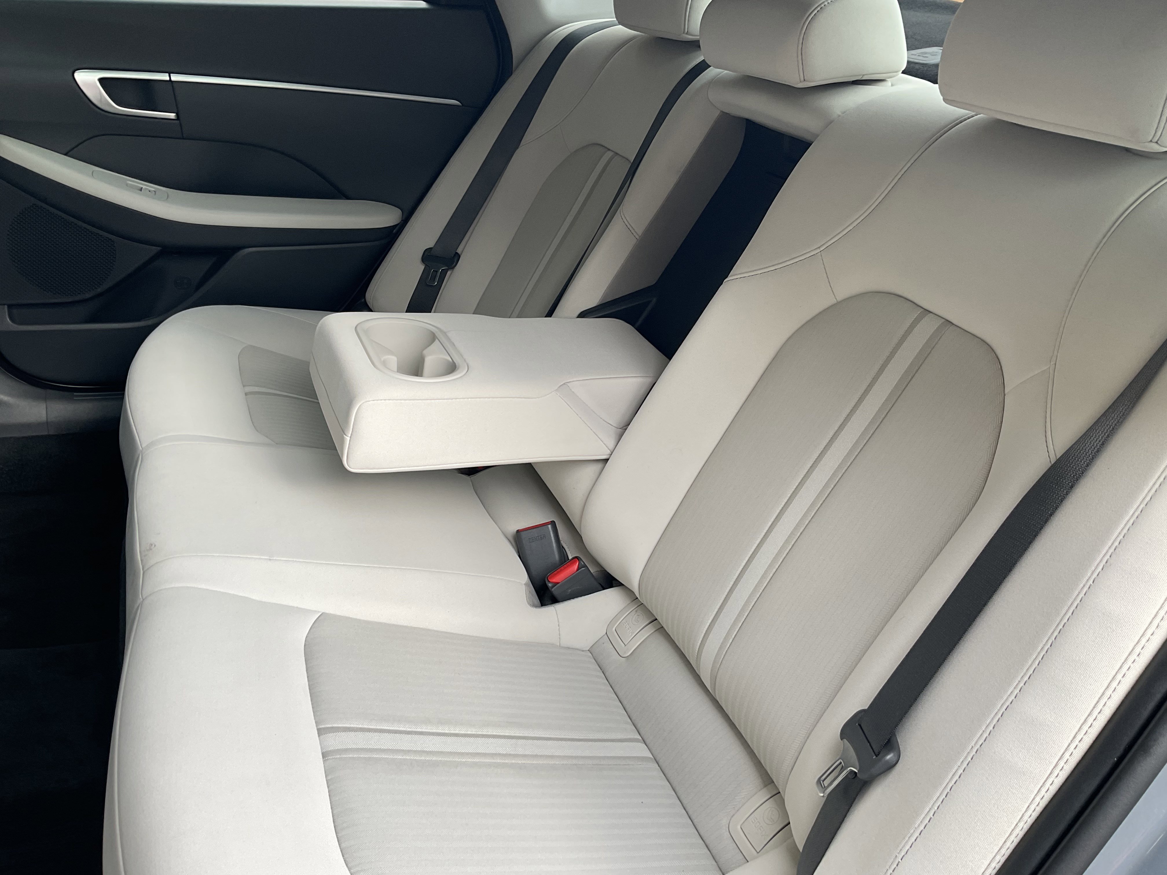 Used 2024 Hyundai Sonata SEL w/ Convenience Package image 39
