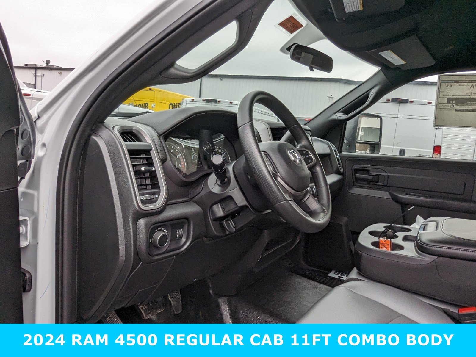 New 2024 RAM 4500 Tradesman image 25