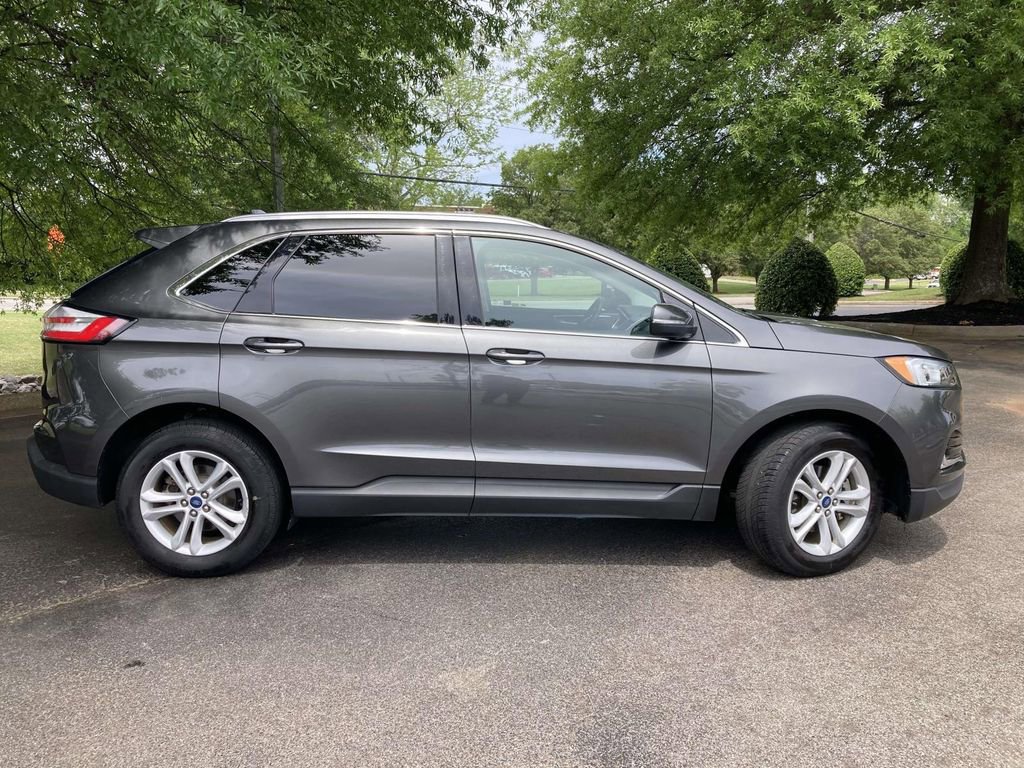 Used 2019 Ford Edge SEL w/ Equipment Group 201A FWD image 2