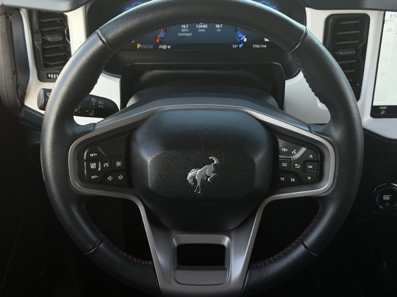 Used 2025 Ford Bronco Heritage Edition AWD/4WD image 12