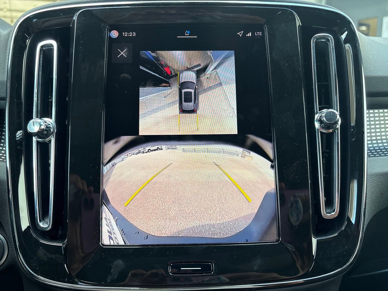 New 2026 Volvo XC40 B5 Ultra w/ Climate Package image 21