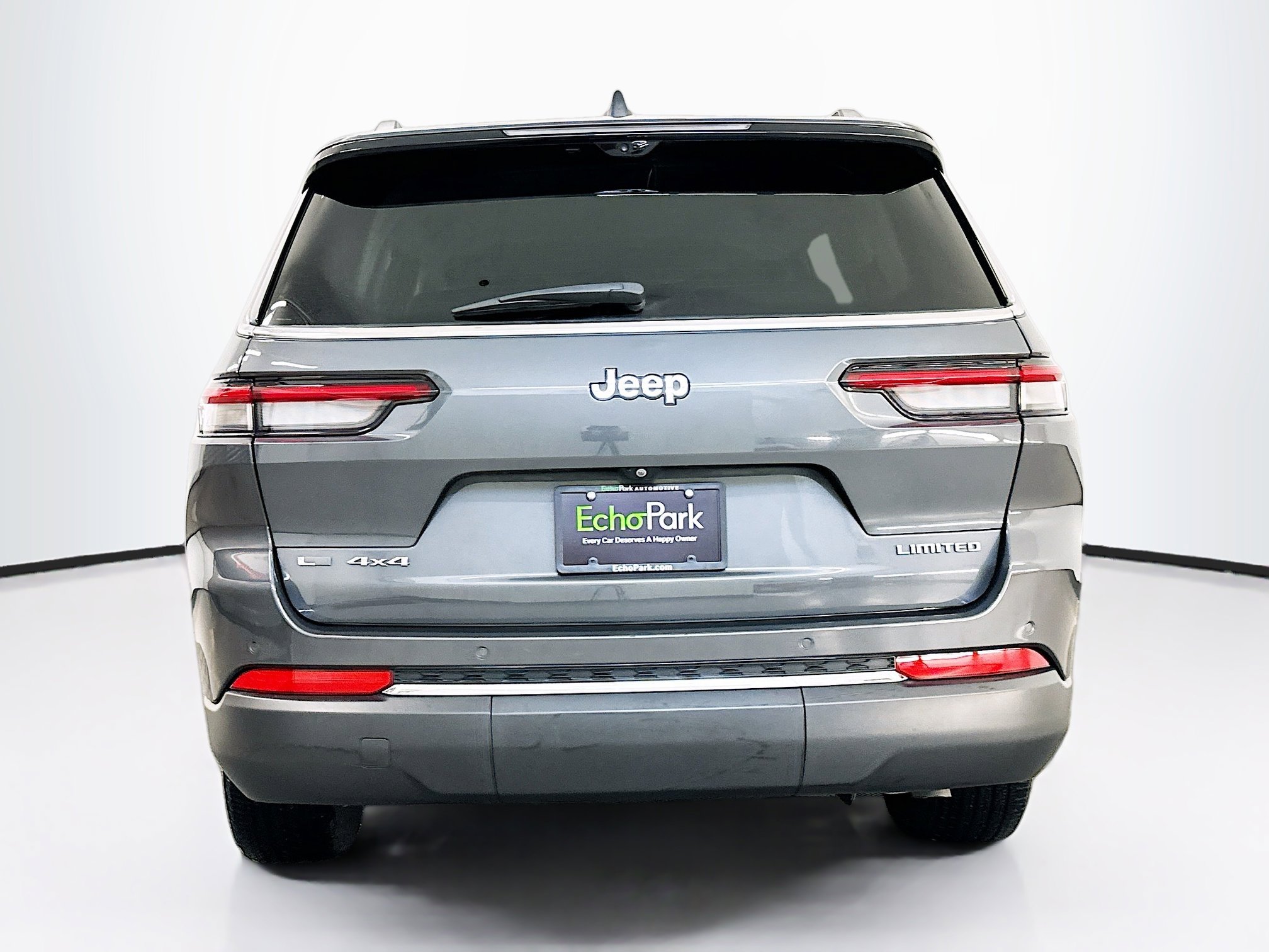 Used 2023 Jeep Grand Cherokee L Limited w/ Luxury Tech Group II image 7