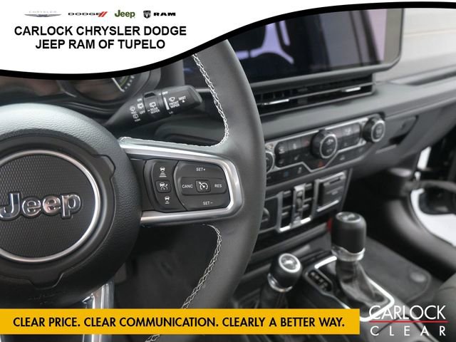 Used 2025 Jeep Wrangler Sahara image 16