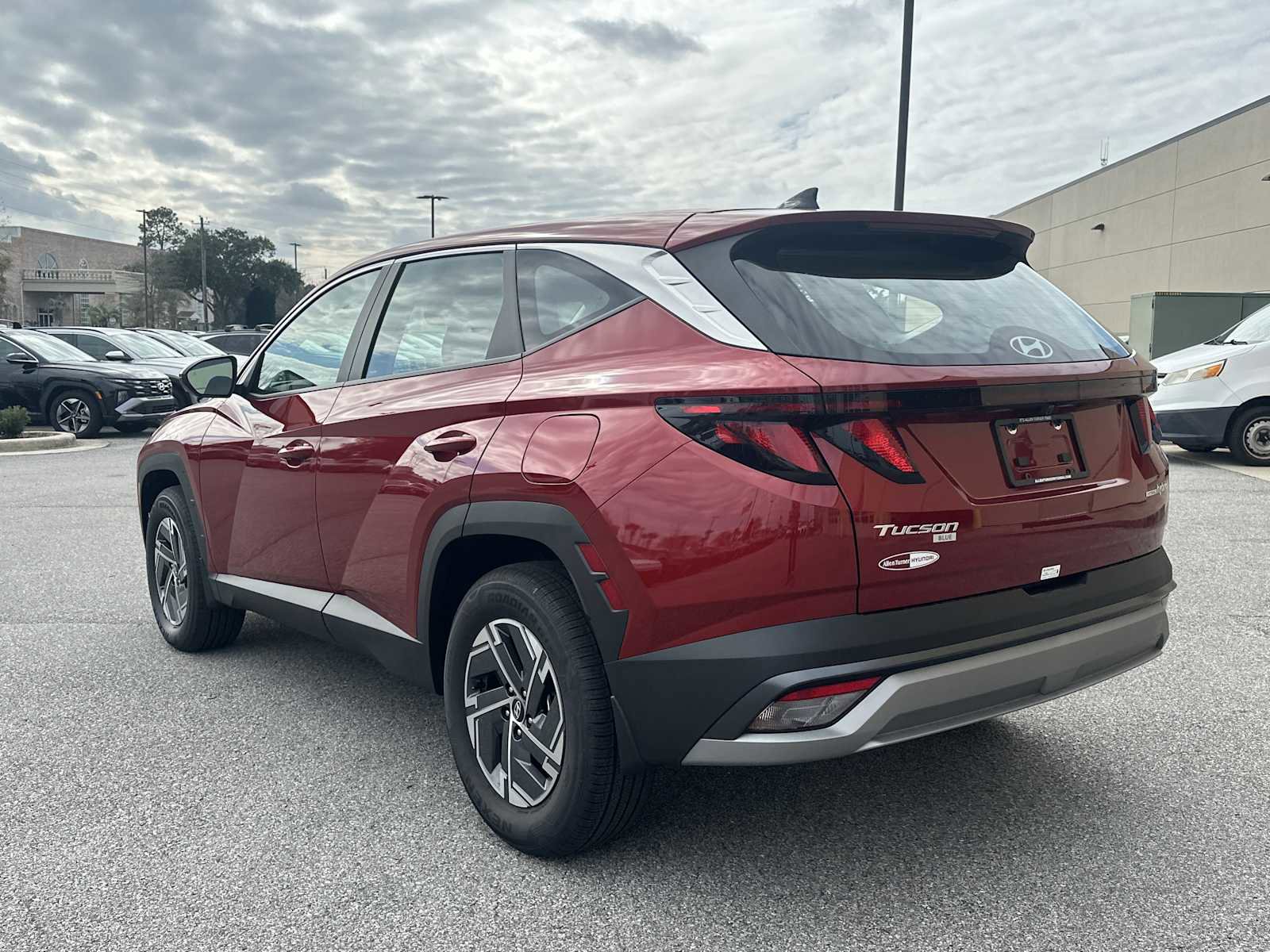 New 2026 Hyundai Tucson Blue SE image 4