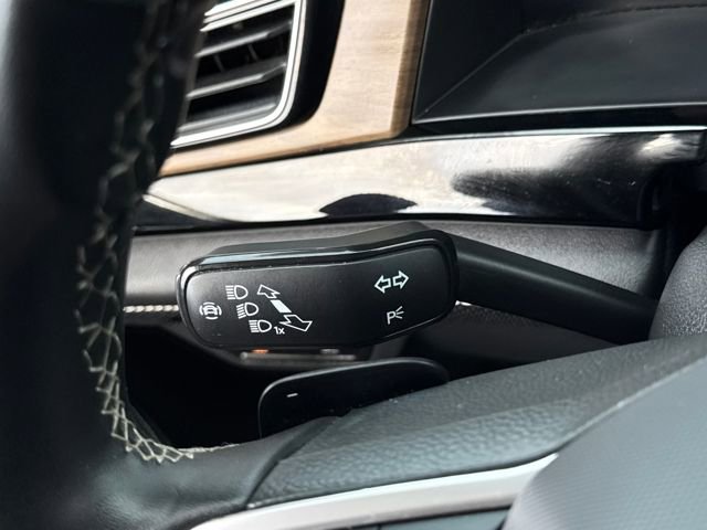 Used 2024 Volkswagen Atlas SE image 17