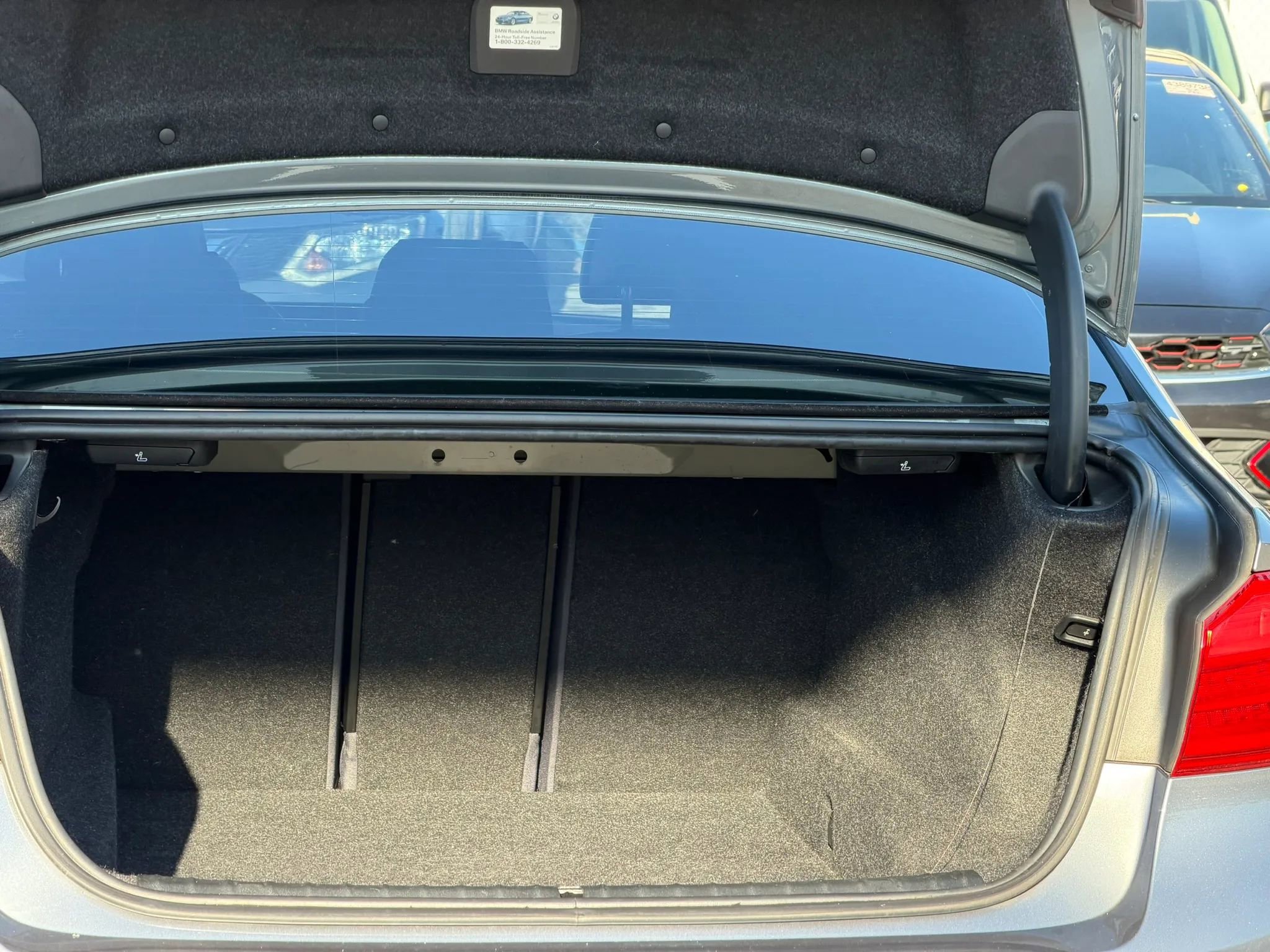 Used 2017 BMW 530i RWD image 9