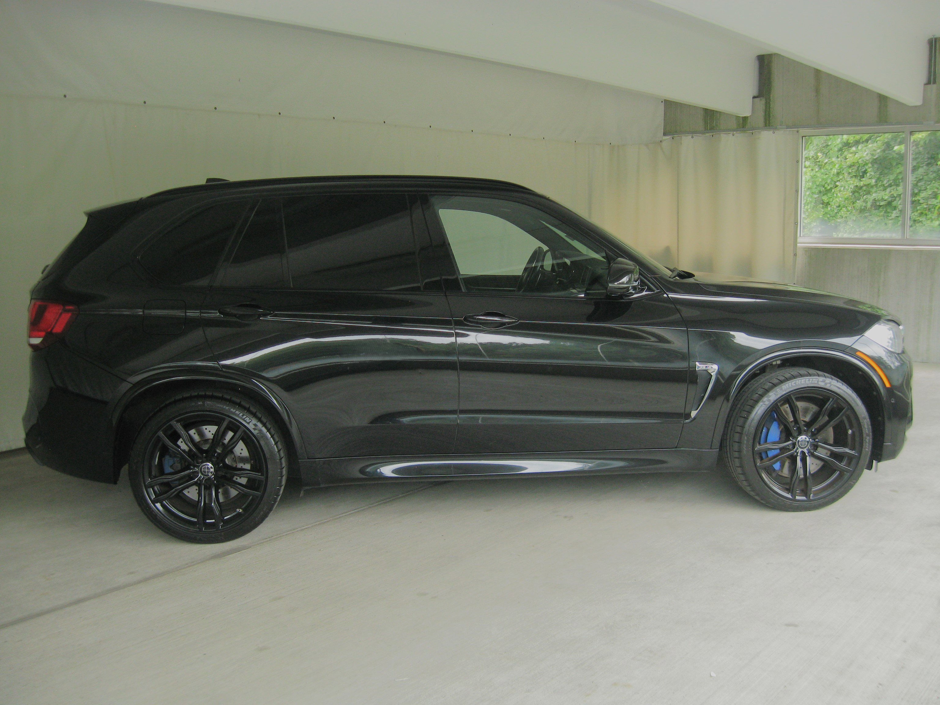 Used 2018 BMW X5 M AWD/4WD image 7