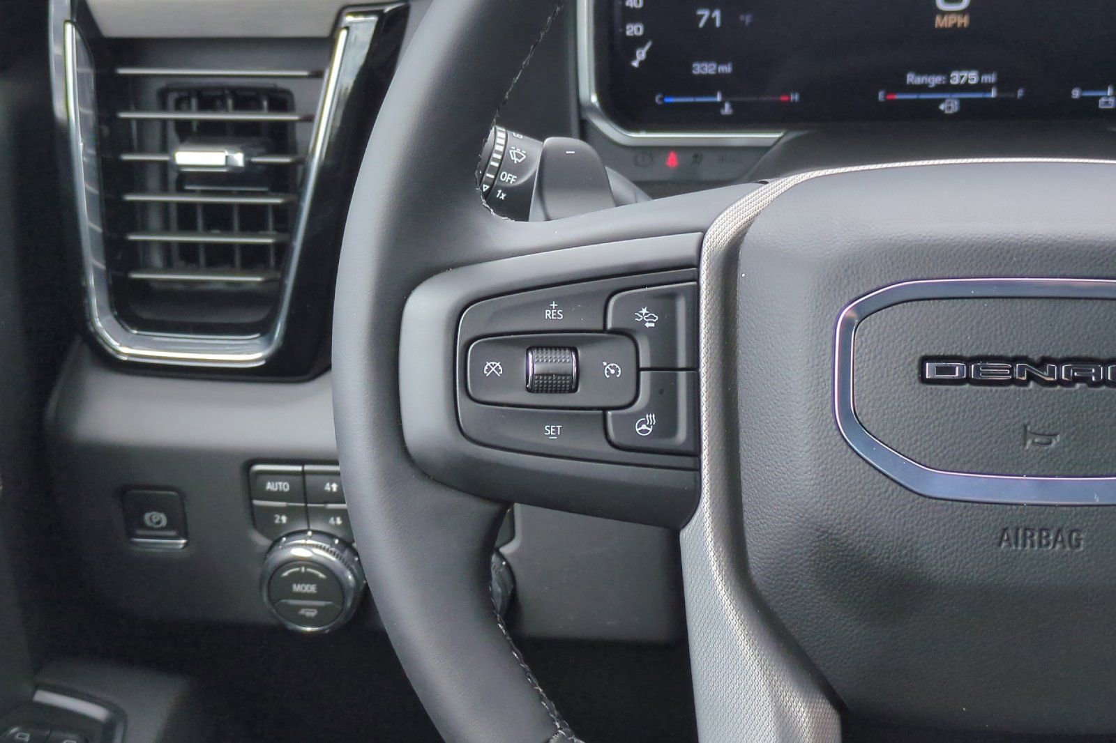 Used 2026 GMC Sierra 1500 Denali w/ Technology Package AWD/4WD image 35