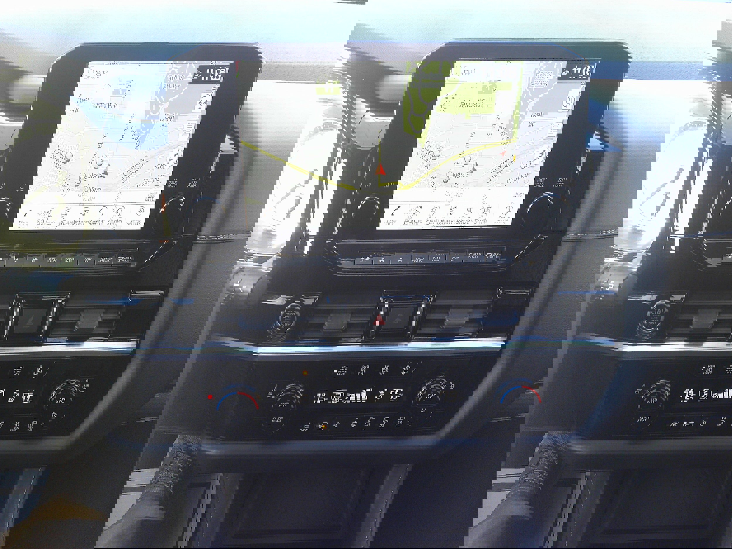 Used 2023 Nissan Pathfinder SL w/ SL Premium Package image 31