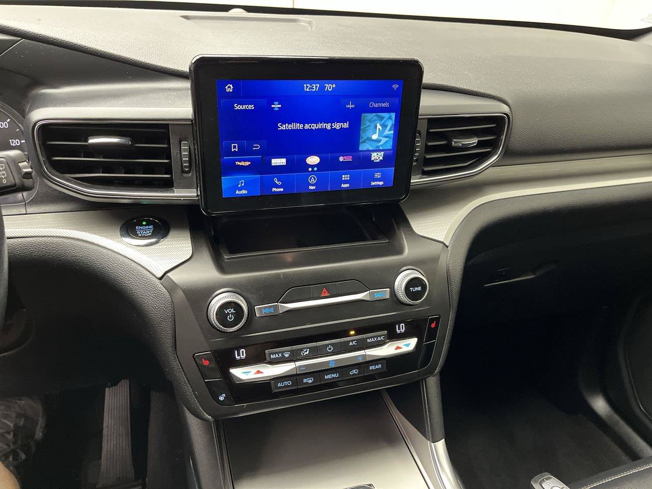 Certified 2020 Ford Explorer XLT w/ Equipment Group 202A AWD/4WD image 19