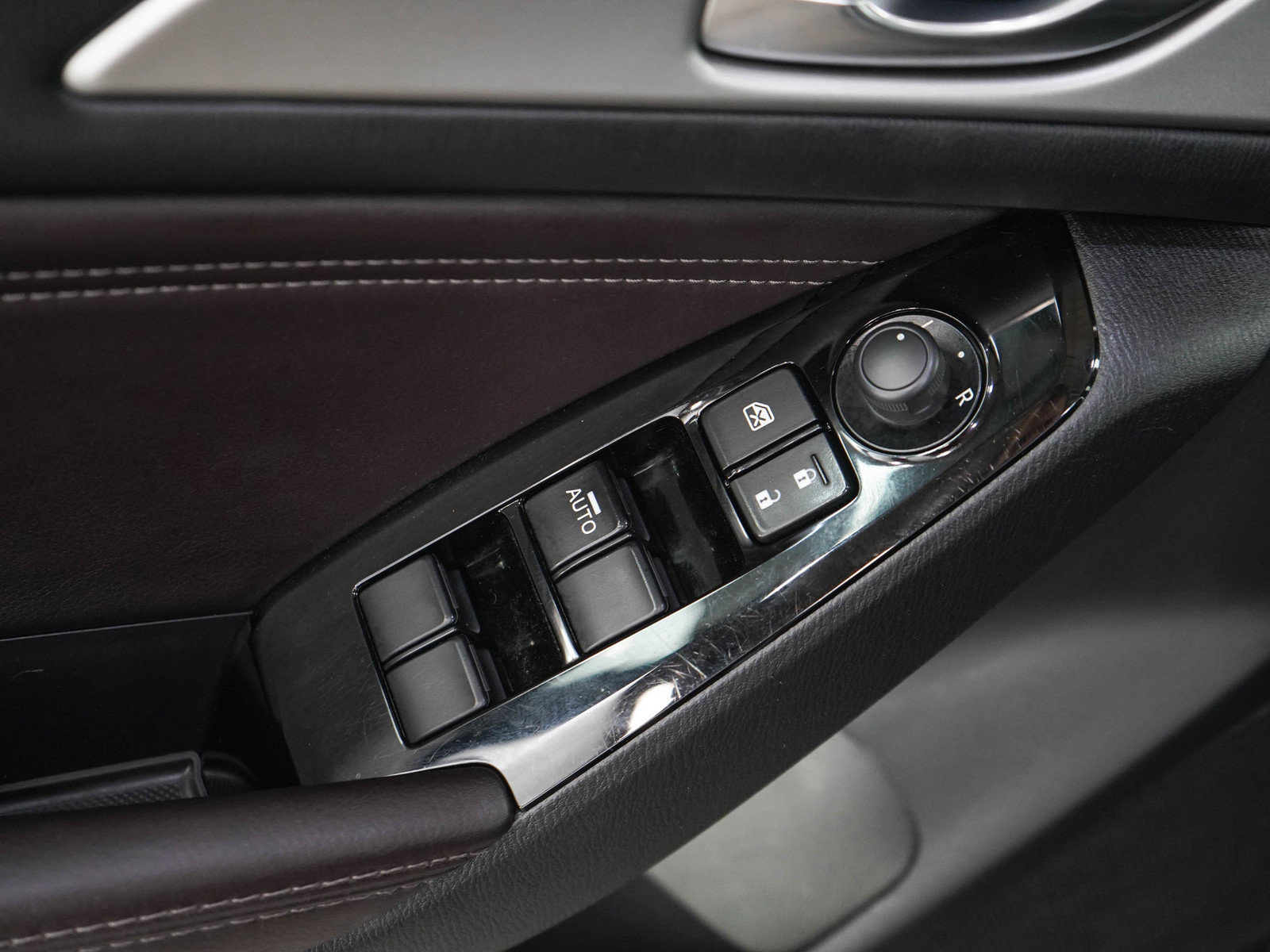 Used 2017 MAZDA MAZDA3 Touring FWD image 18