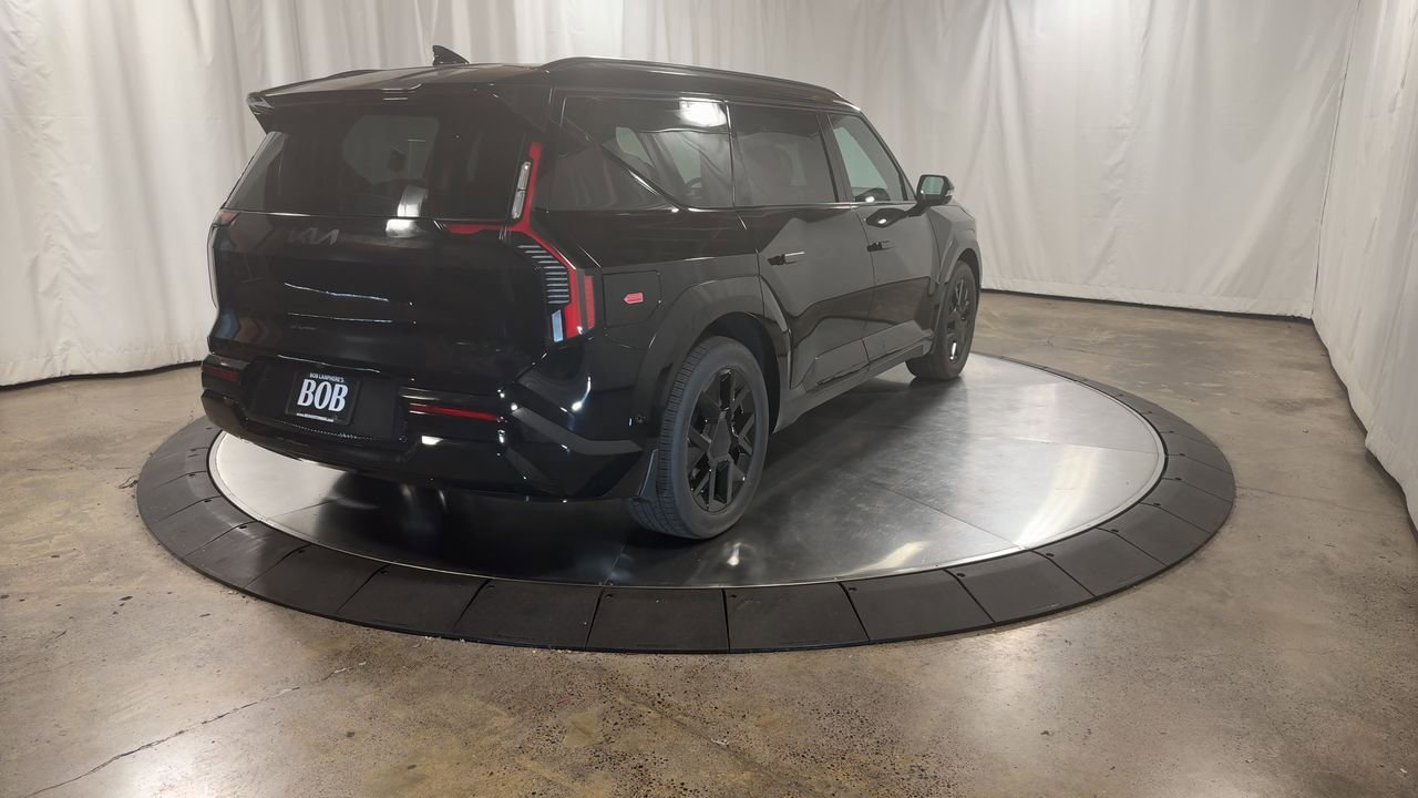 New 2026 Kia EV9 Land w/ Nightfall Edition Package image 8