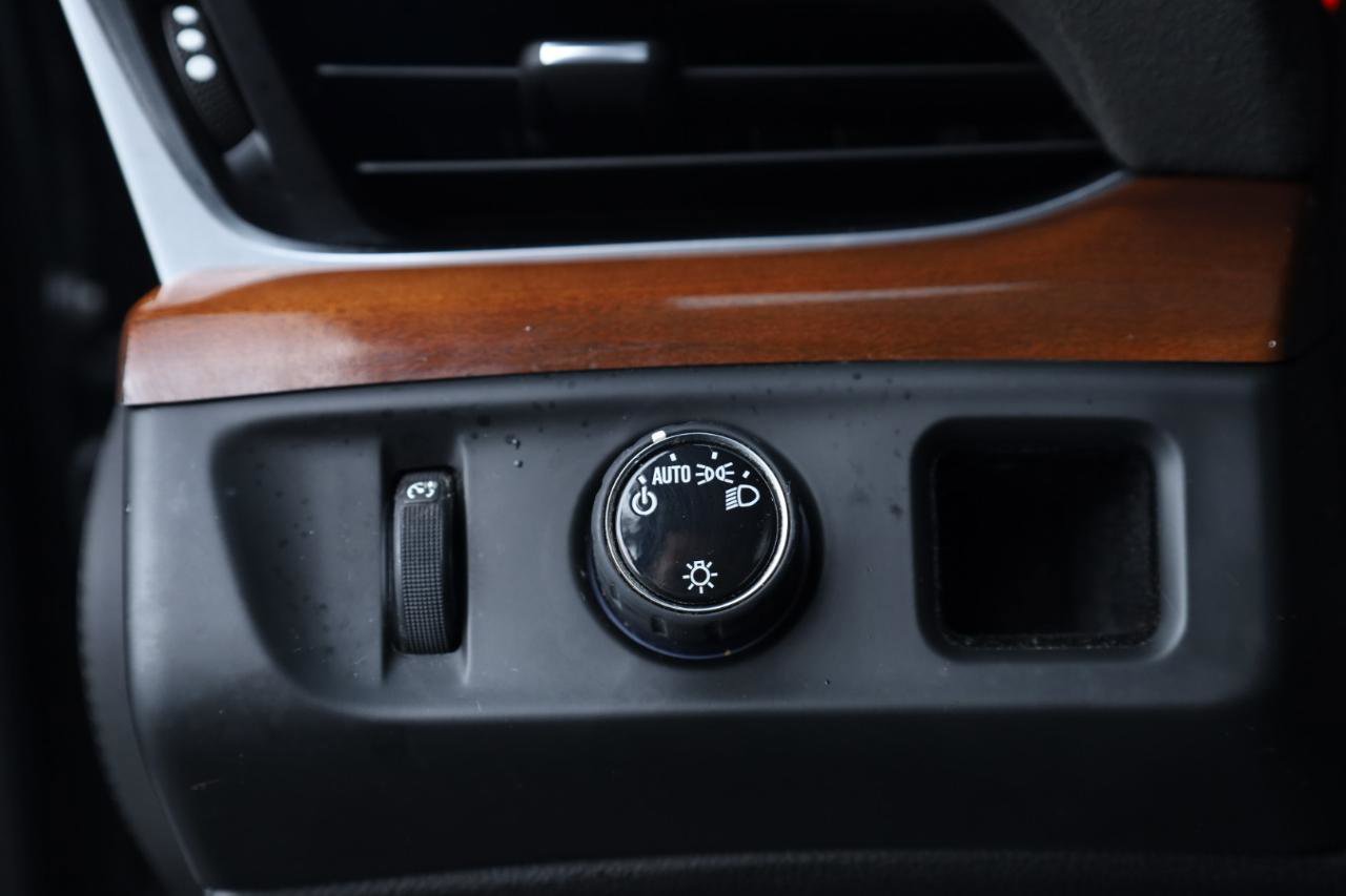 Used 2019 Cadillac Escalade ESV Luxury image 31