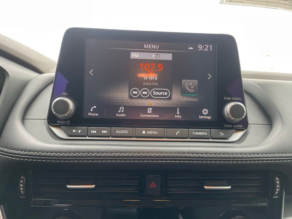 Certified 2021 Nissan Rogue SV FWD image 15