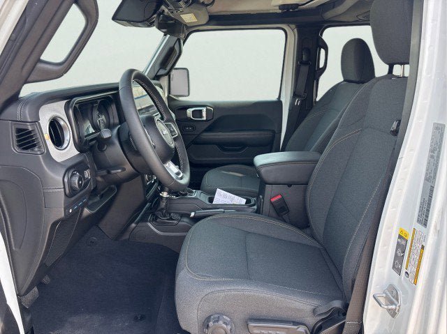 Used 2025 Jeep Wrangler Sahara 4xe image 11